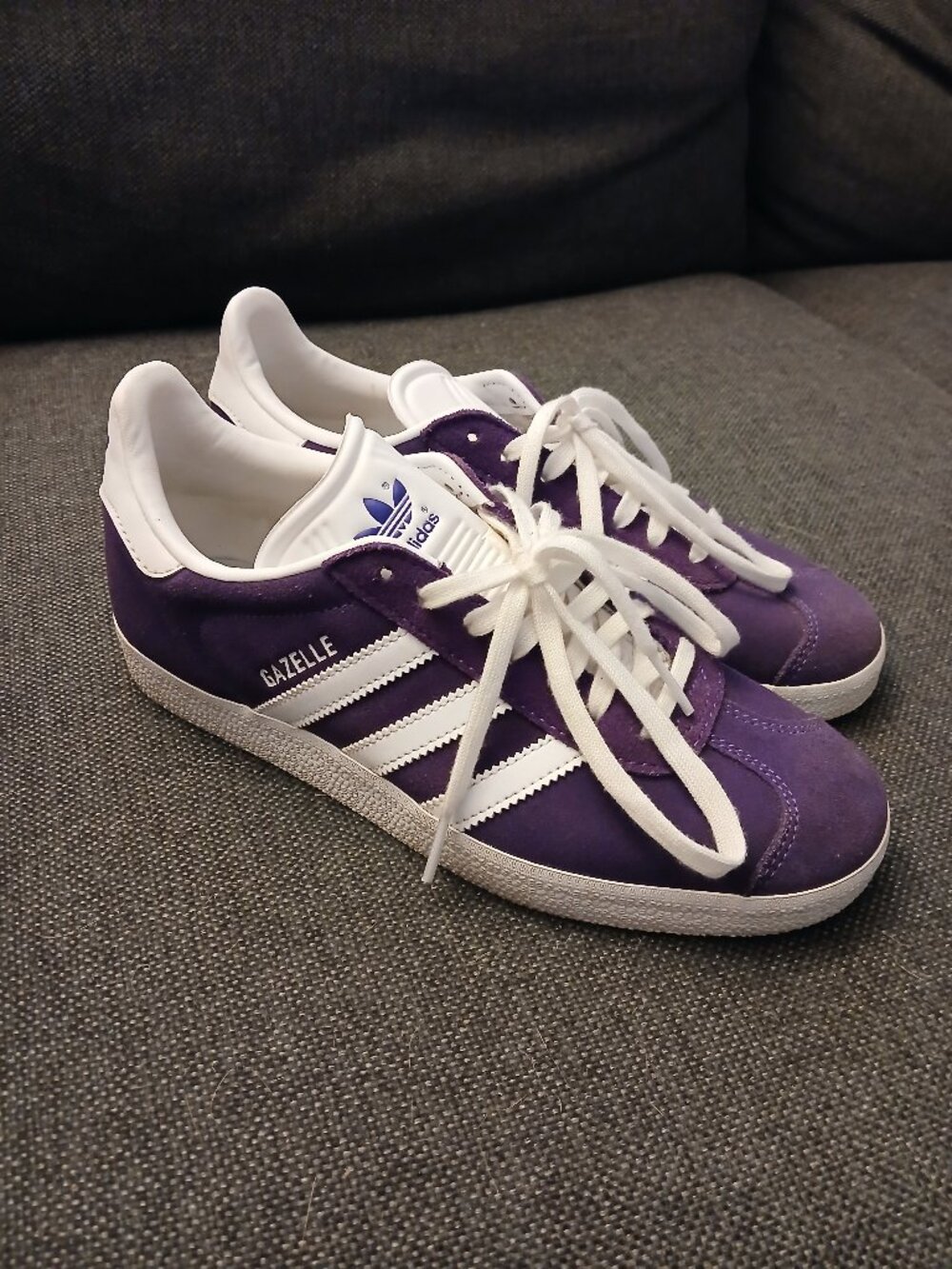 Adidas Gazelle Women's 8 or Men's/Big Kids 6